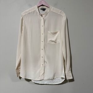 Vince Mixed Media Silk Linen Back Long Sleeve Button Down
Blouse Size Small